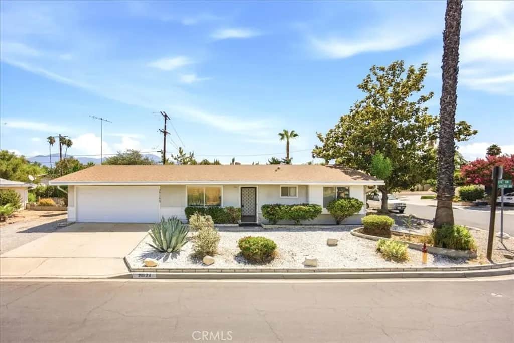 26124 New Chicago, Hemet, CA — listing photo 1