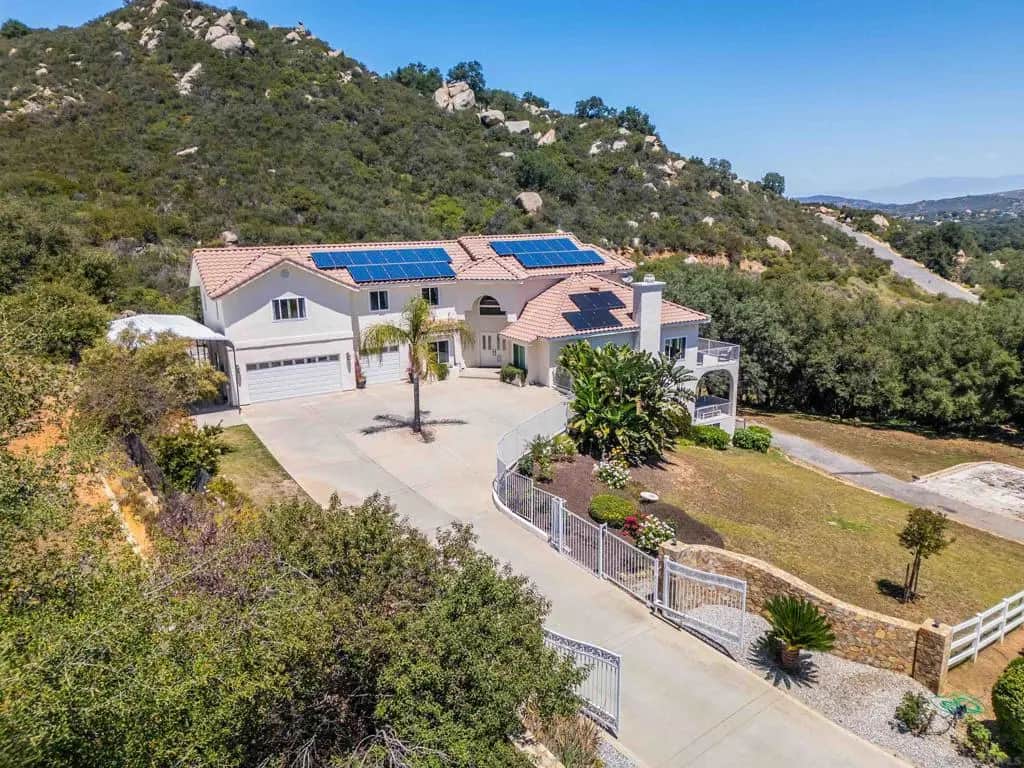 18380 Avenida Caleta, Murrieta, CA — listing photo 1