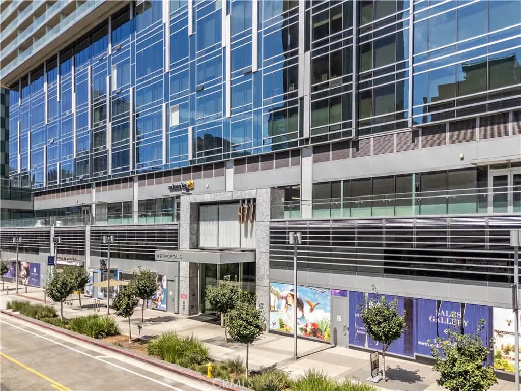 877 Francisco Street 819, Los Angeles, CA — listing photo 1