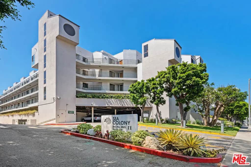 2960 Neilson Way 304, Santa Monica, CA — listing photo 1