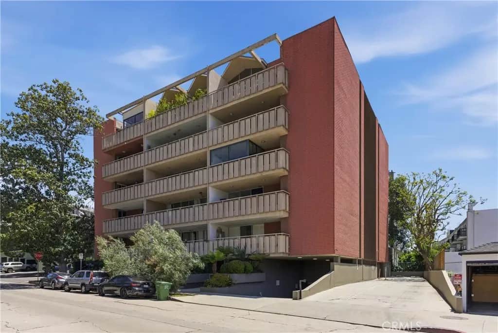 11044 Ophir Drive 406, Los Angeles, CA — listing photo 1