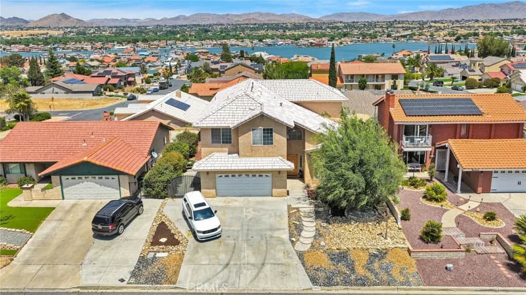 13505 Stoneridge Dr, Victorville, CA — listing photo 1
