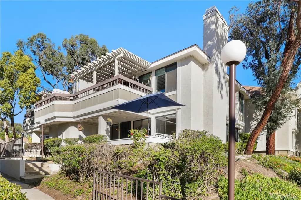 25701 View Pointe, Lake Forest, CA — listing photo 1