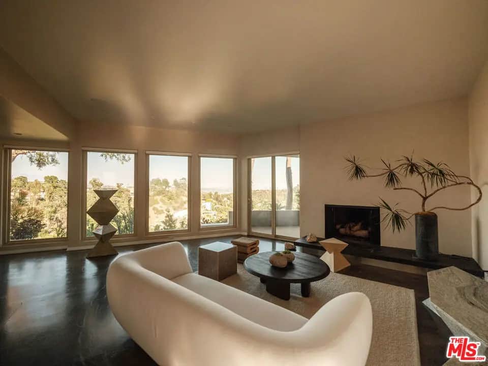 2400 Crest View Drive, Los Angeles, CA — listing photo 1