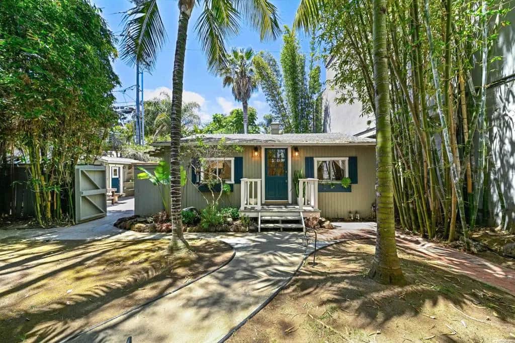 748 N Coast Highway 101, Encinitas, CA — listing photo 1
