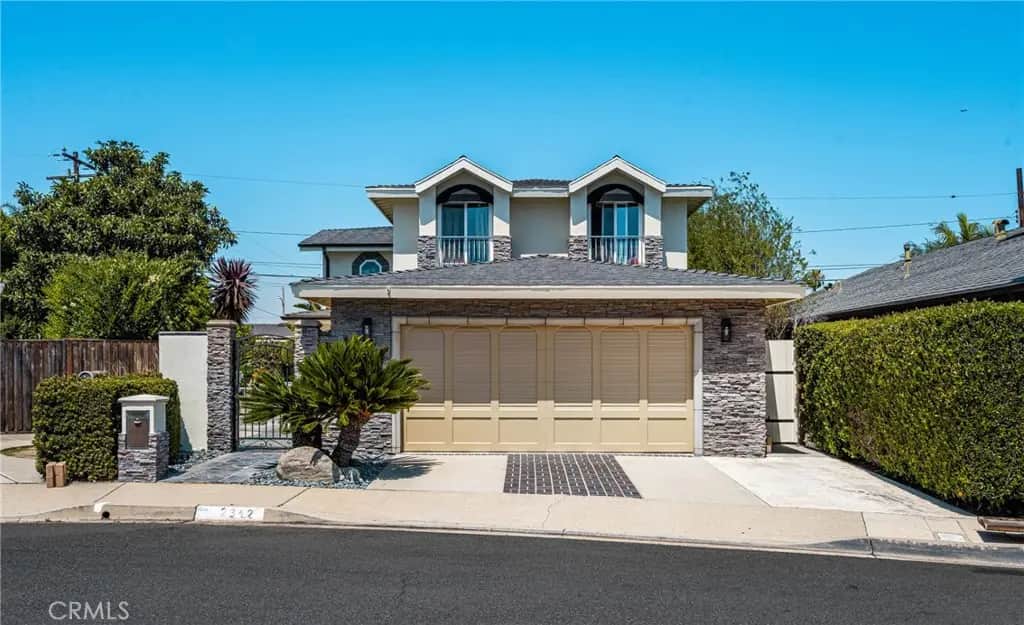 2342 Cynthia Court, Costa Mesa, CA — listing photo 1