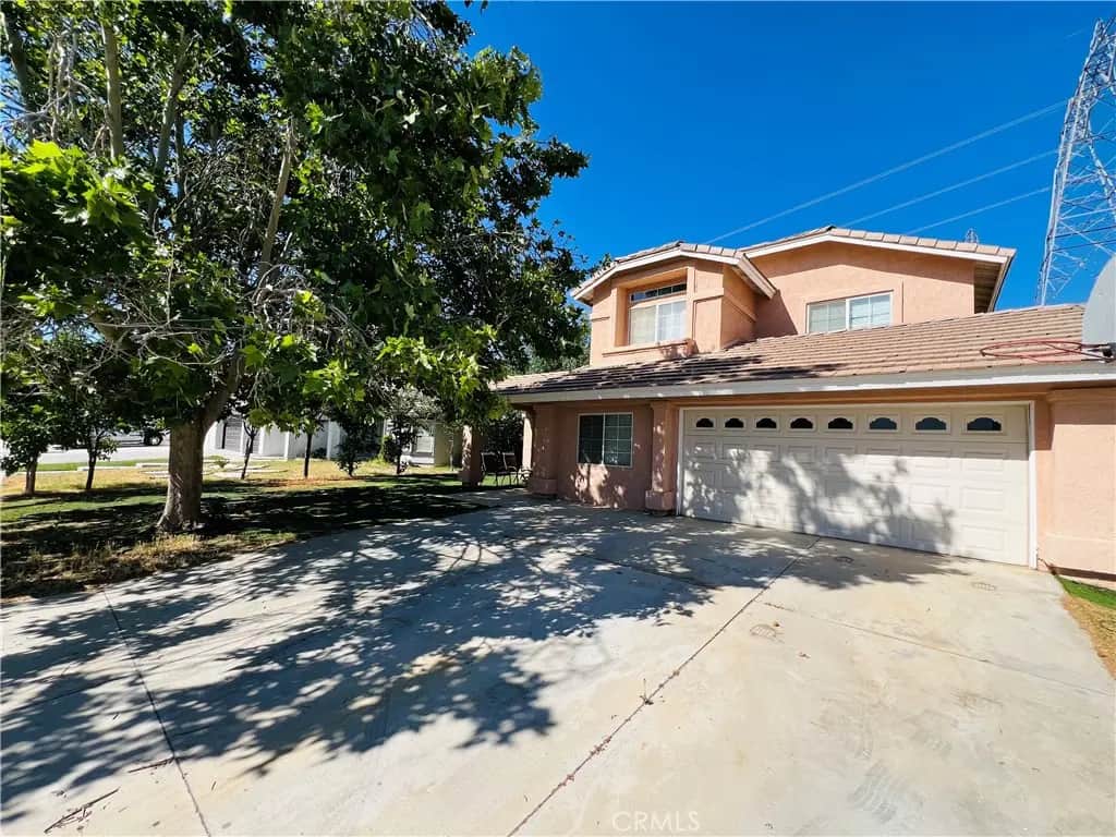 12452 Kirkwood, Victorville, CA — listing photo 1