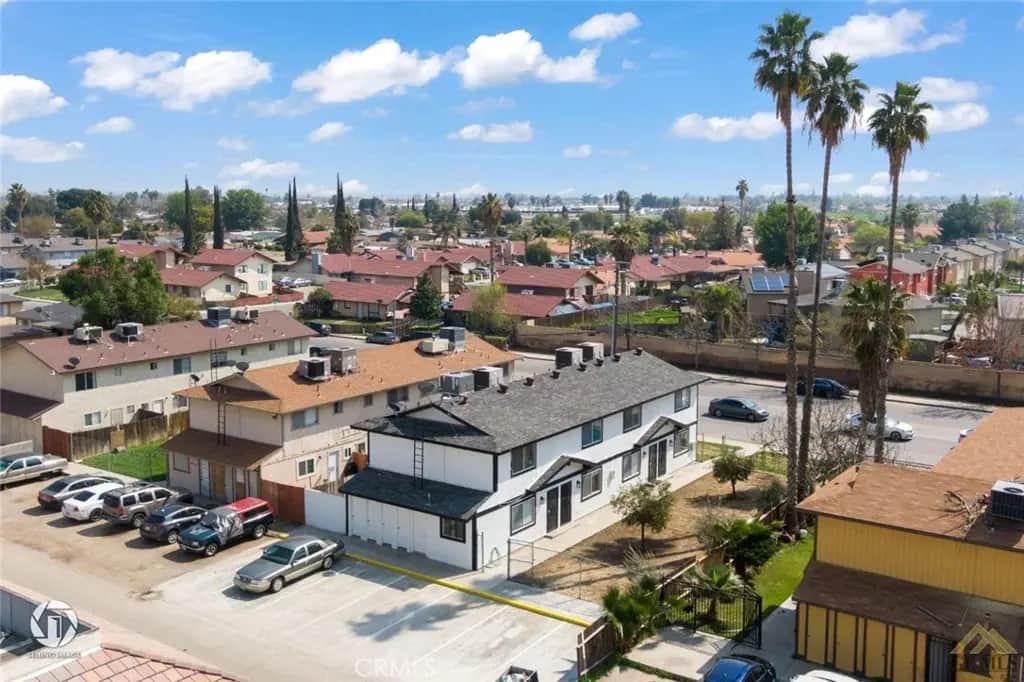 900 Pacheco, Bakersfield, CA — listing photo 1