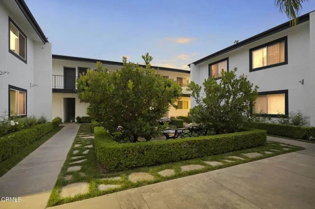 1381 E Santa Clara Street, Ventura, CA — listing photo 1
