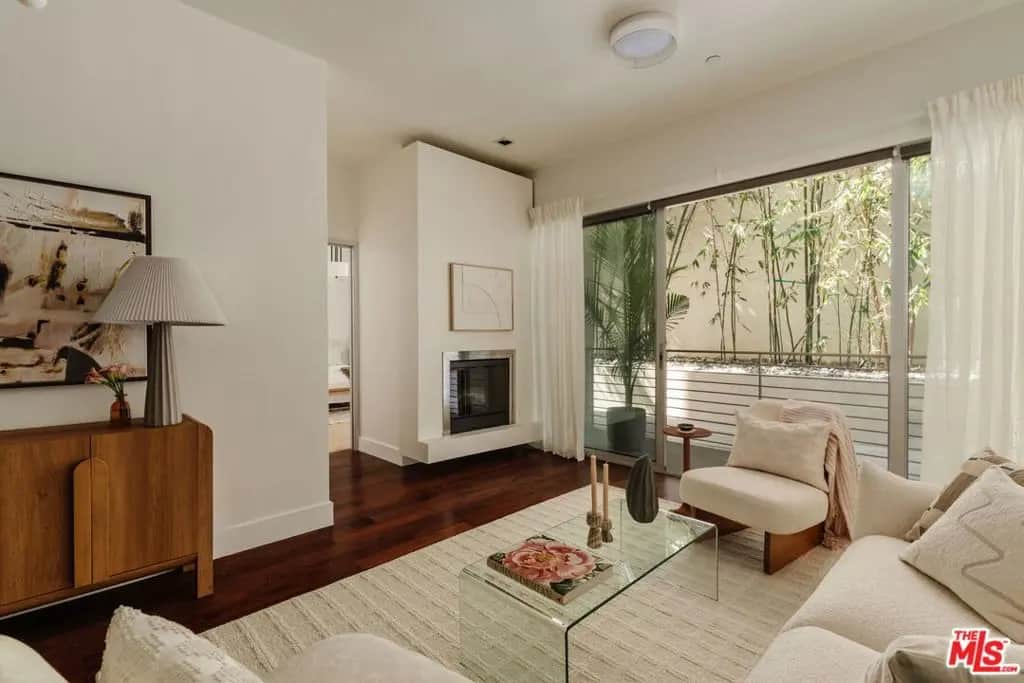 6735 Yucca Street 101, Los Angeles, CA — listing photo 1