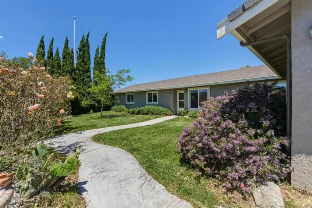 38780 Dinosaur Point Road, Hollister, CA — listing photo 1
