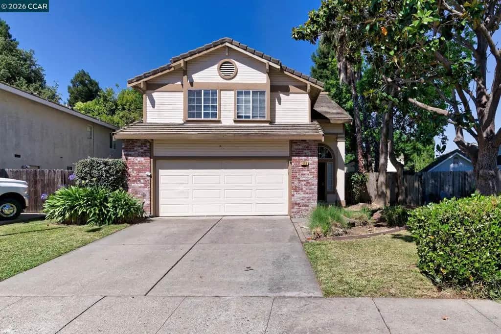 418 Stoneybrook Ln, Vacaville, CA — listing photo 1