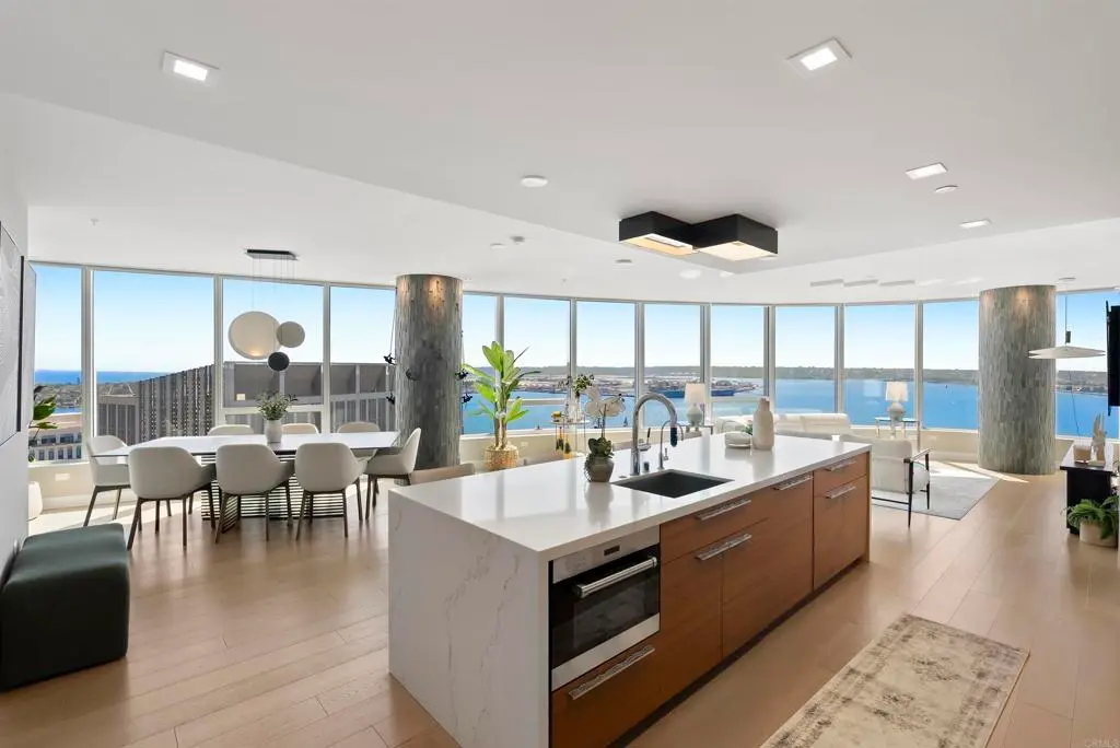 888 W E Street 3002, San Diego, CA — listing photo 1