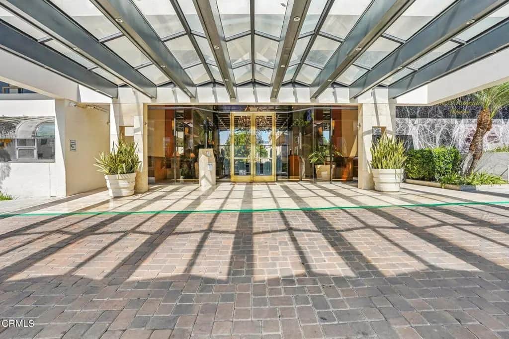 121 S Hope Street 408, Los Angeles, CA — listing photo 1