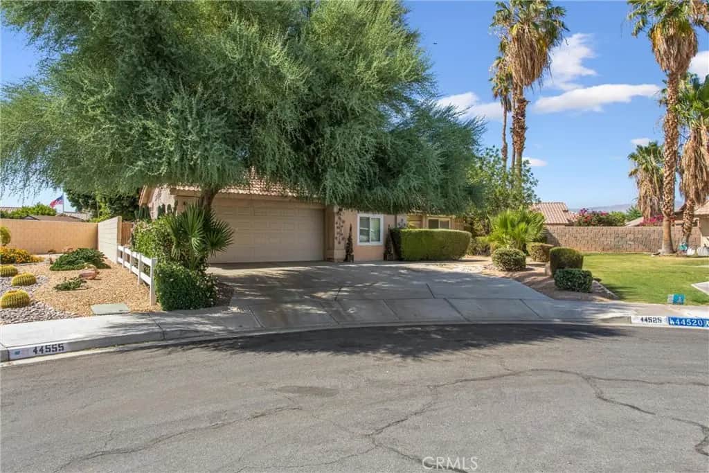 44525 Saffron Court, La Quinta, CA — listing photo 1