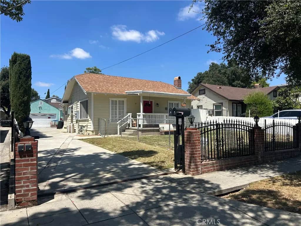 67 N Oak, Pasadena, CA — listing photo 1