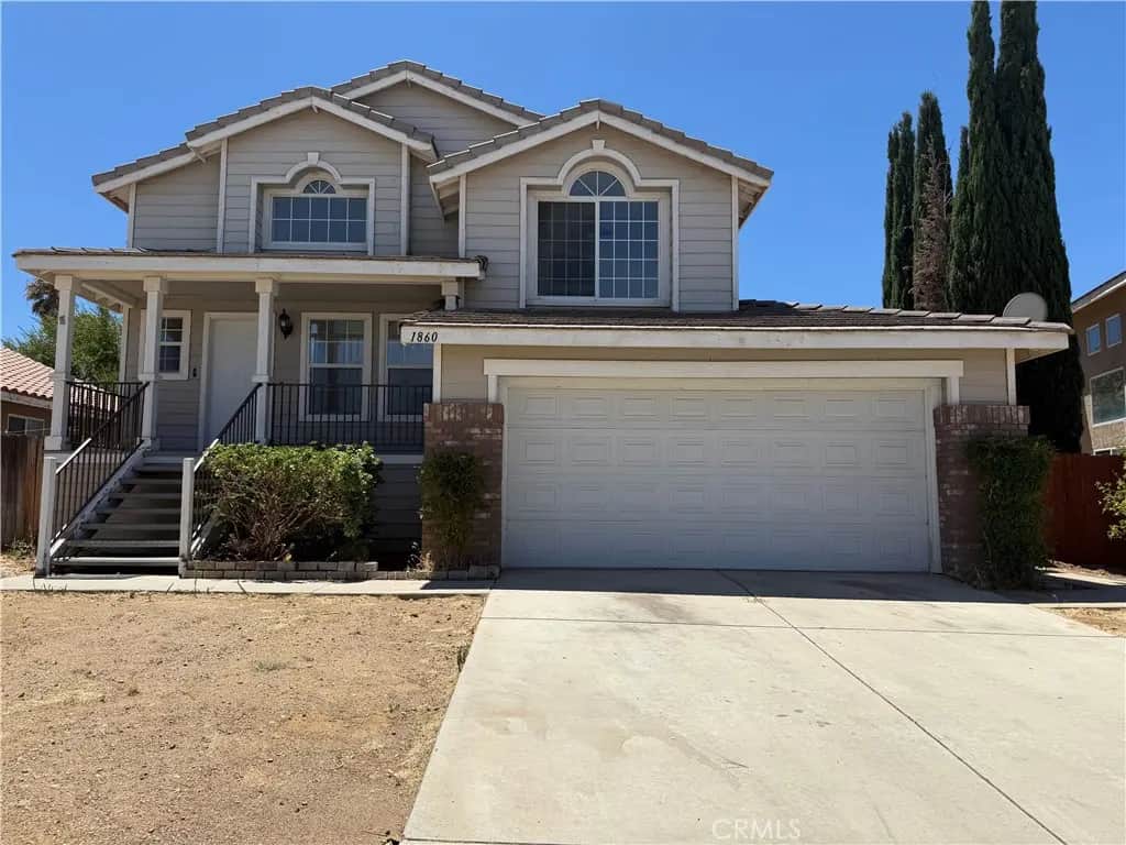 1860 Ivory, Palmdale, CA — listing photo 1