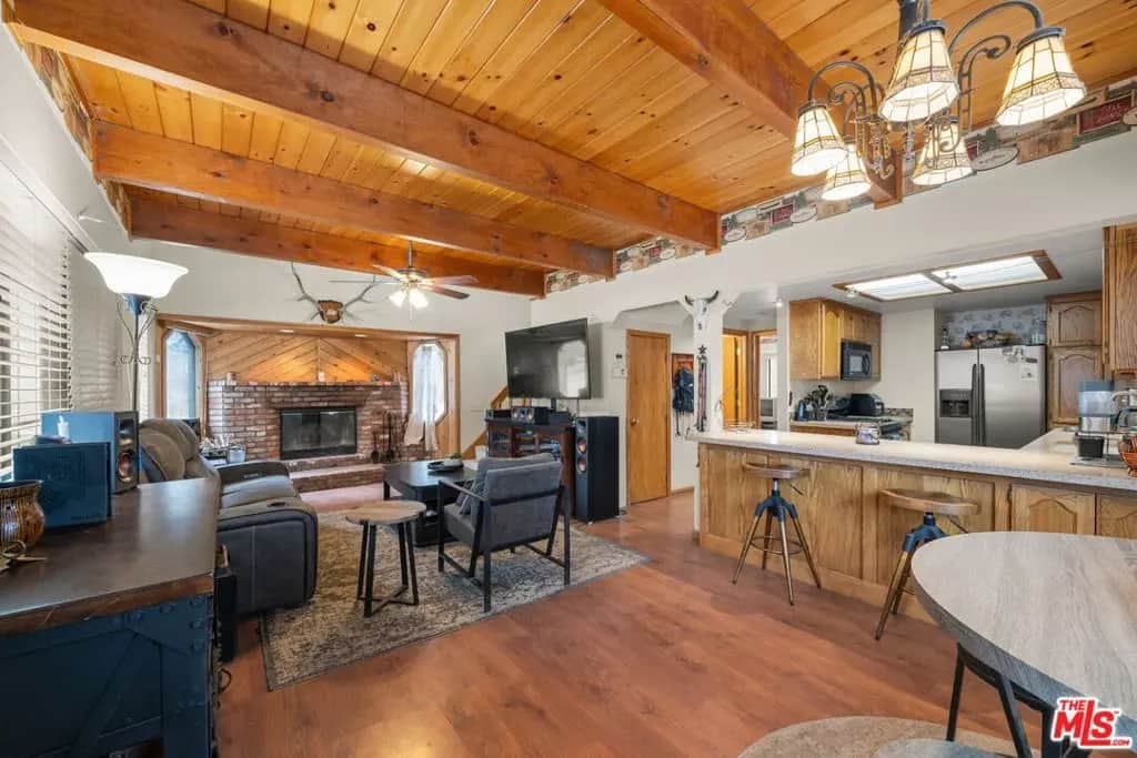 1044 G Lane, Big Bear City, CA — listing photo 1