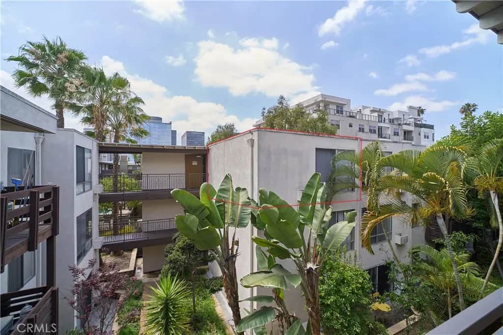 525 S Ardmore 338, Los Angeles, CA — listing photo 1