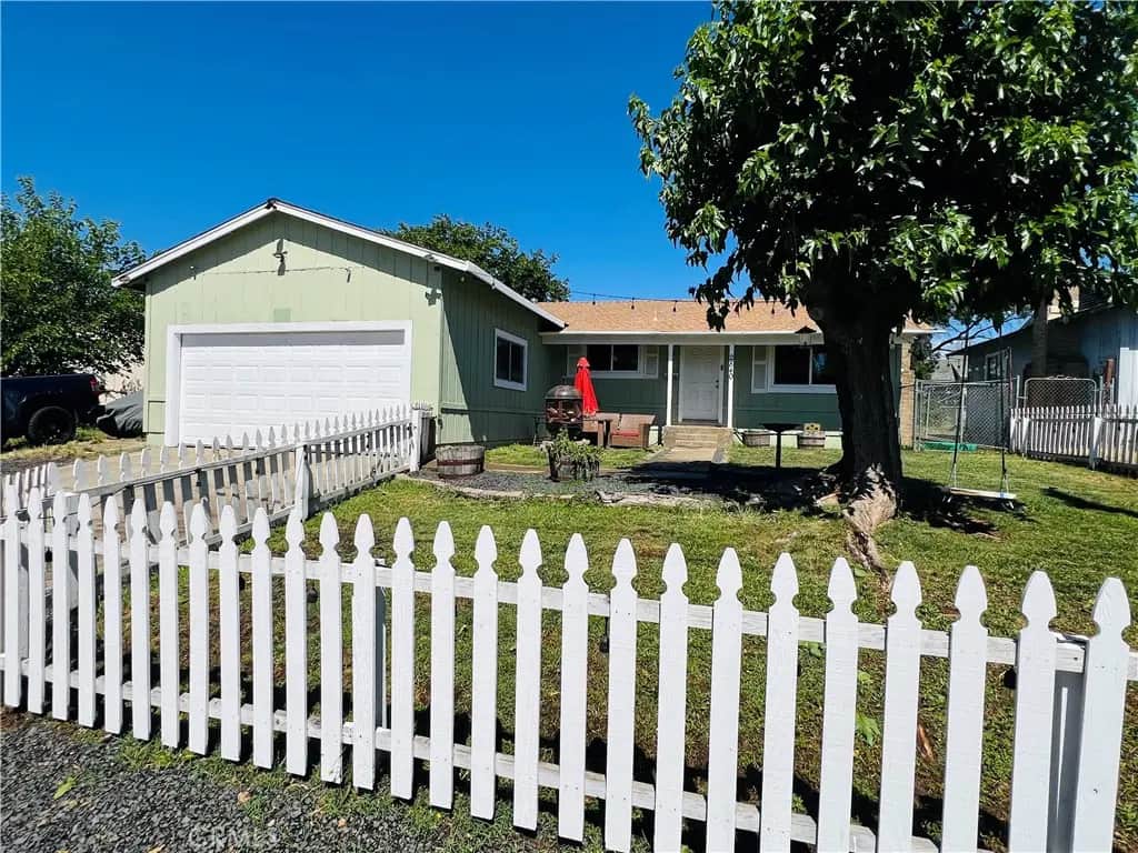 2840 Mitchell Avenue, Oroville, CA — listing photo 1
