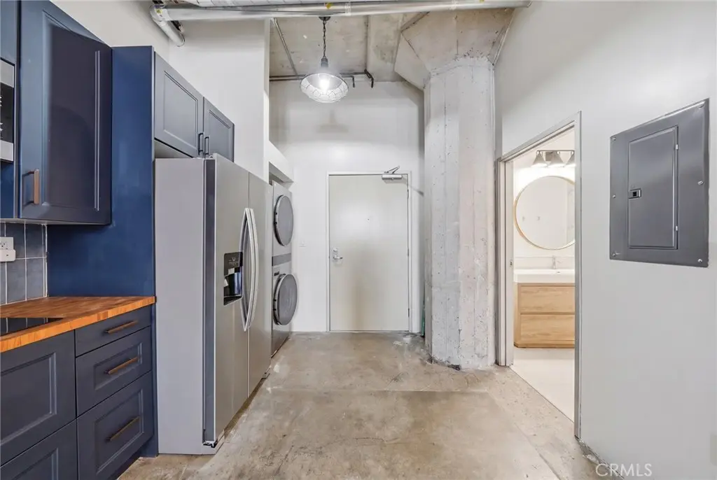 825 E 4th St 101, Los Angeles, CA — listing photo 1