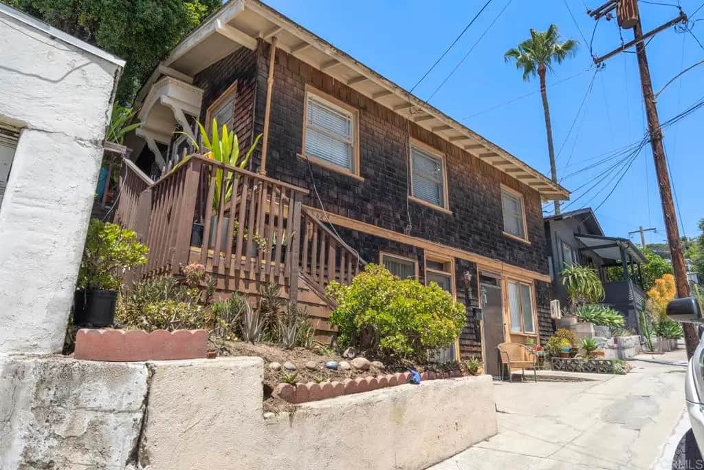 1620 Glenwood Drive 2, San Diego, CA — listing photo 1