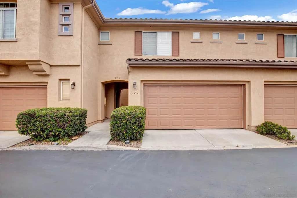 10910 Ivy Hill dr 4, San Diego, CA — listing photo 1