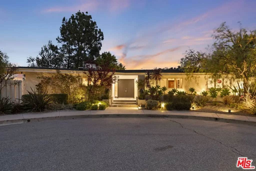 8410 Edwin Drive, Los Angeles, CA — listing photo 1