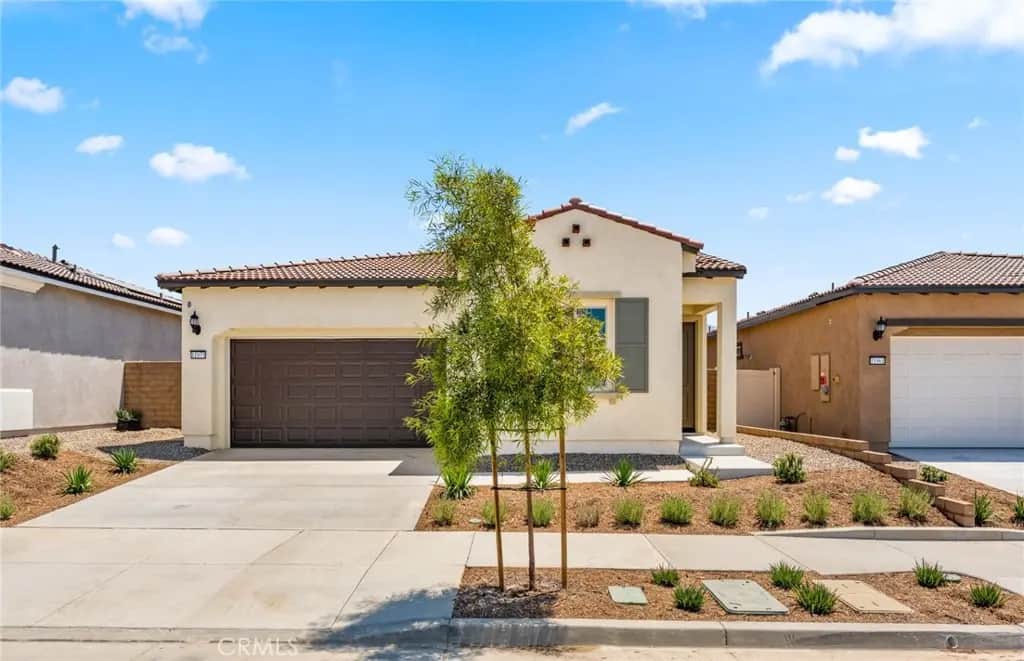 11973 Hillsong Drive, Corona, CA — listing photo 1