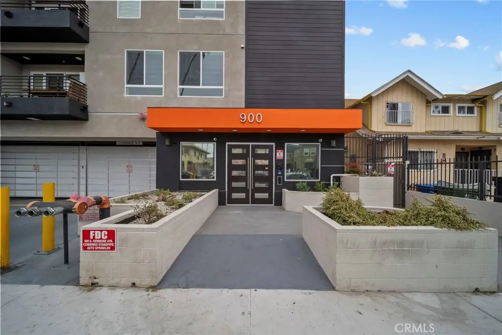 900 S Kenmore Avenue 504, Los Angeles, CA — listing photo 1