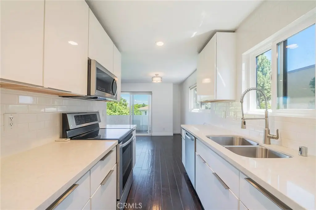 1601 Veteran Avenue 301/302, Los Angeles, CA — listing photo 1
