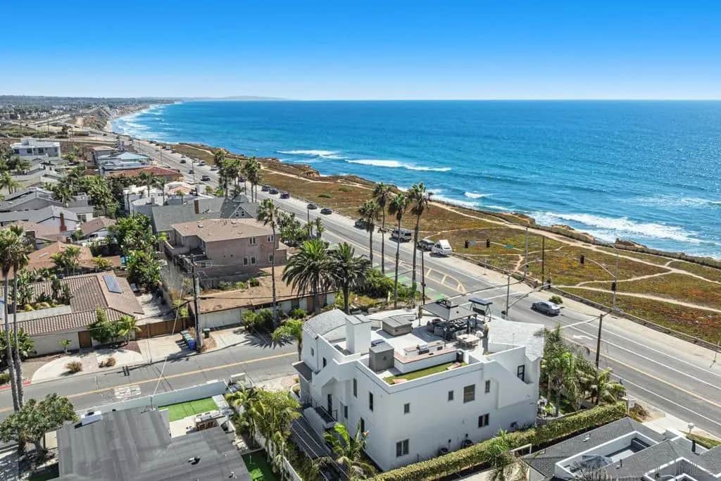 5390 Carlsbad Boulevard, Carlsbad, CA — listing photo 1