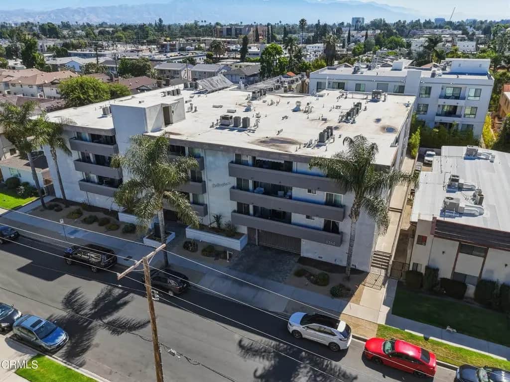 5260 Bellingham Avenue, Los Angeles, CA — listing photo 1