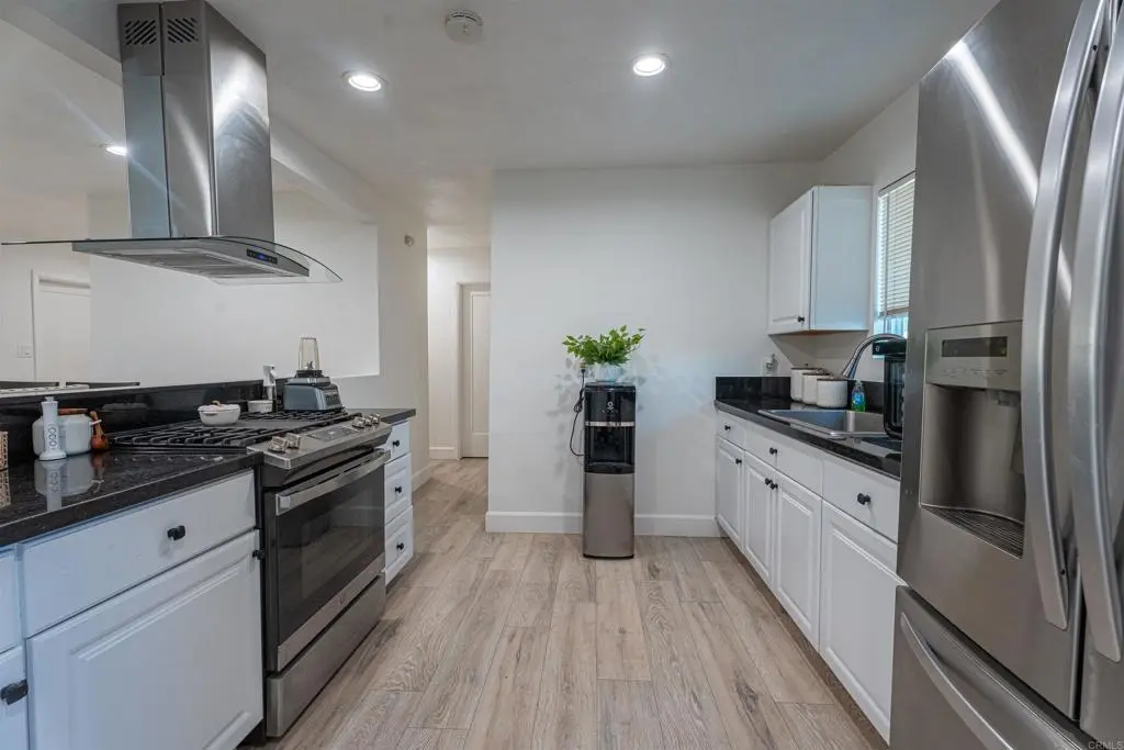 40650 Shellie Lane, Hemet, CA — listing photo 1