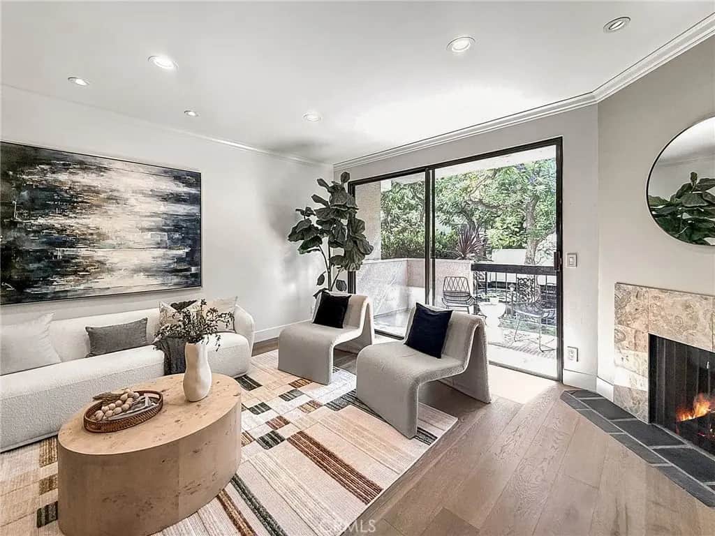 423 N Palm 108, Beverly Hills, CA — listing photo 1