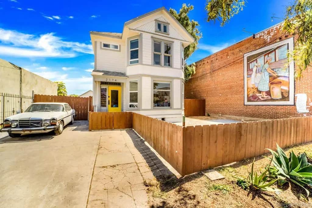 2174 Logan Ave, San Diego, CA — listing photo 1