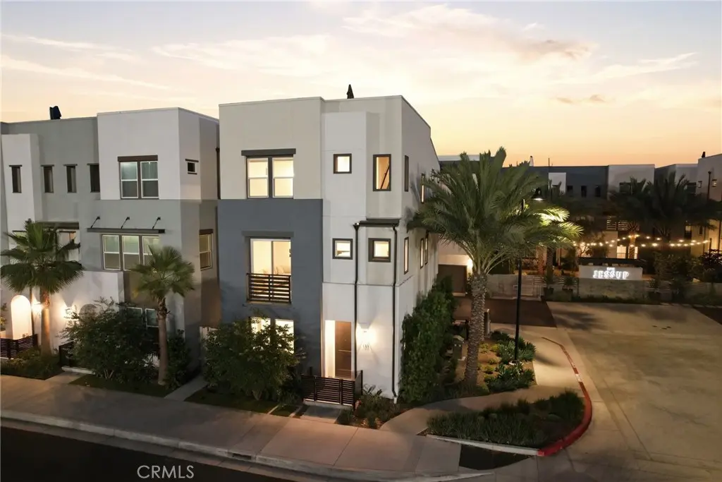 133 Jessup, Tustin, CA — listing photo 1