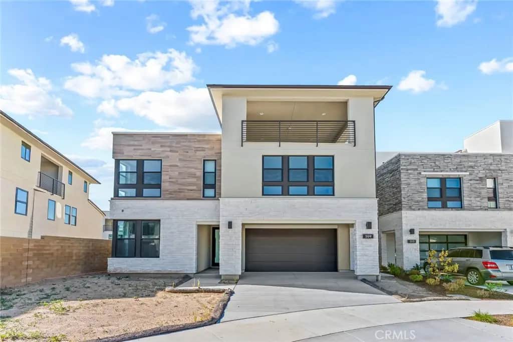 209 Stage, Irvine, CA — listing photo 1