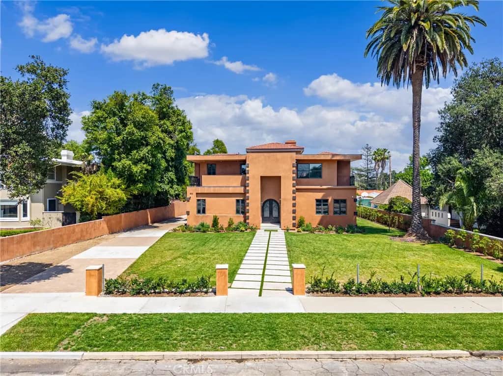 802 Michigan Boulevard, Pasadena, CA — listing photo 1