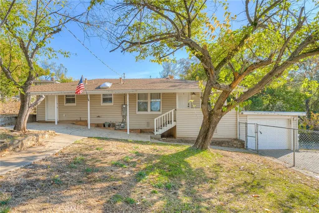 12 Service, Oroville, CA — listing photo 1