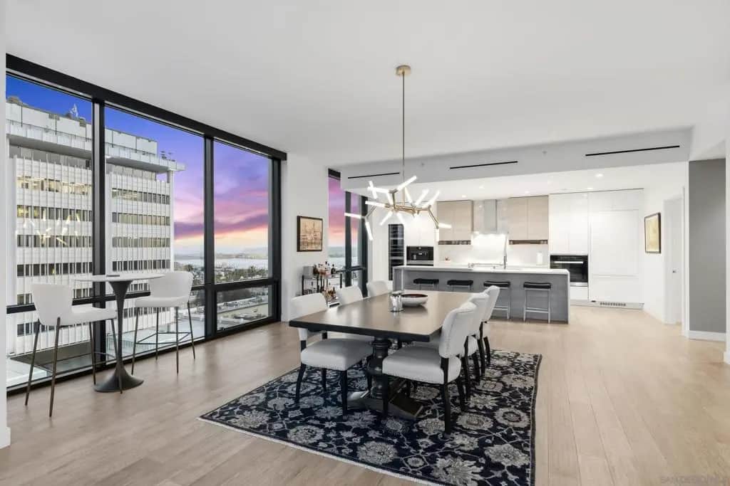 2604 5th 802, San Diego, CA — listing photo 1