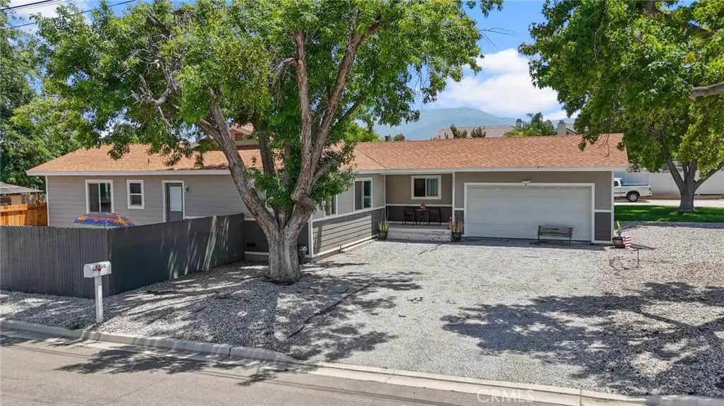 4620 East Charlton, Hemet, CA — listing photo 1
