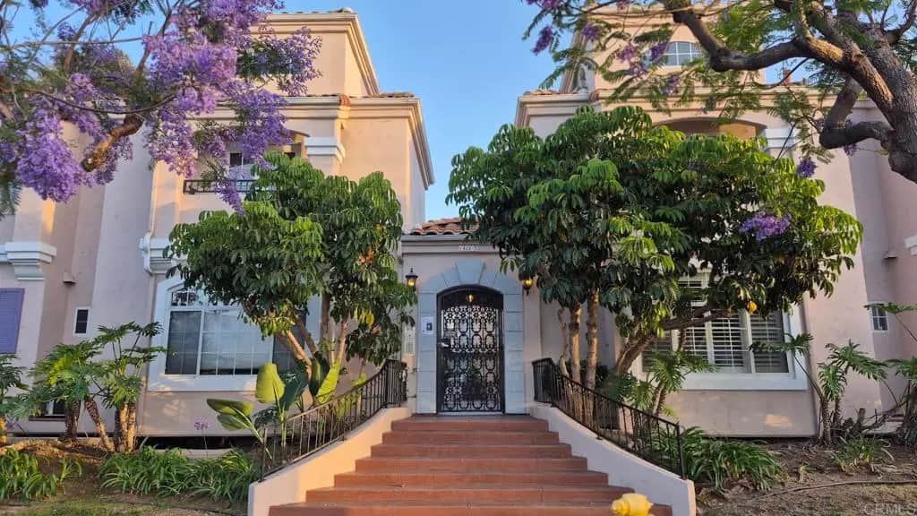 1441 Robinson Ave, San Diego, CA — listing photo 1