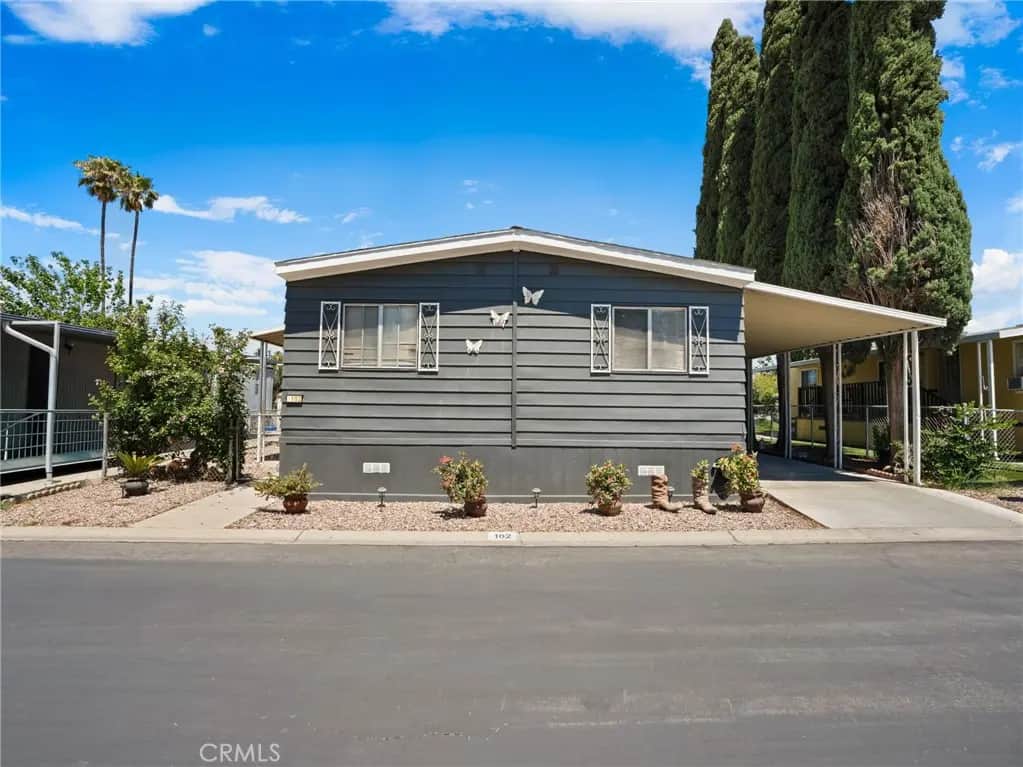 777 S Temescal Street 102, Corona, CA — listing photo 1