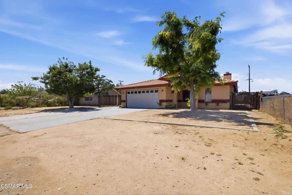9816 Rea Avenue, California City, CA — listing photo 1