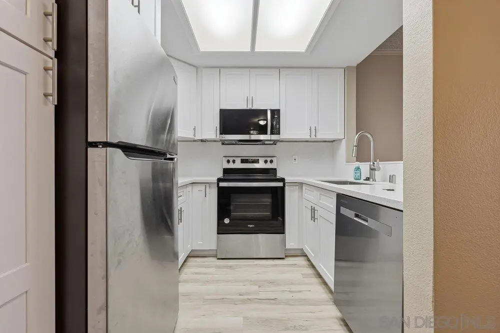 5865 Friars 3212, San Diego, CA — listing photo 1