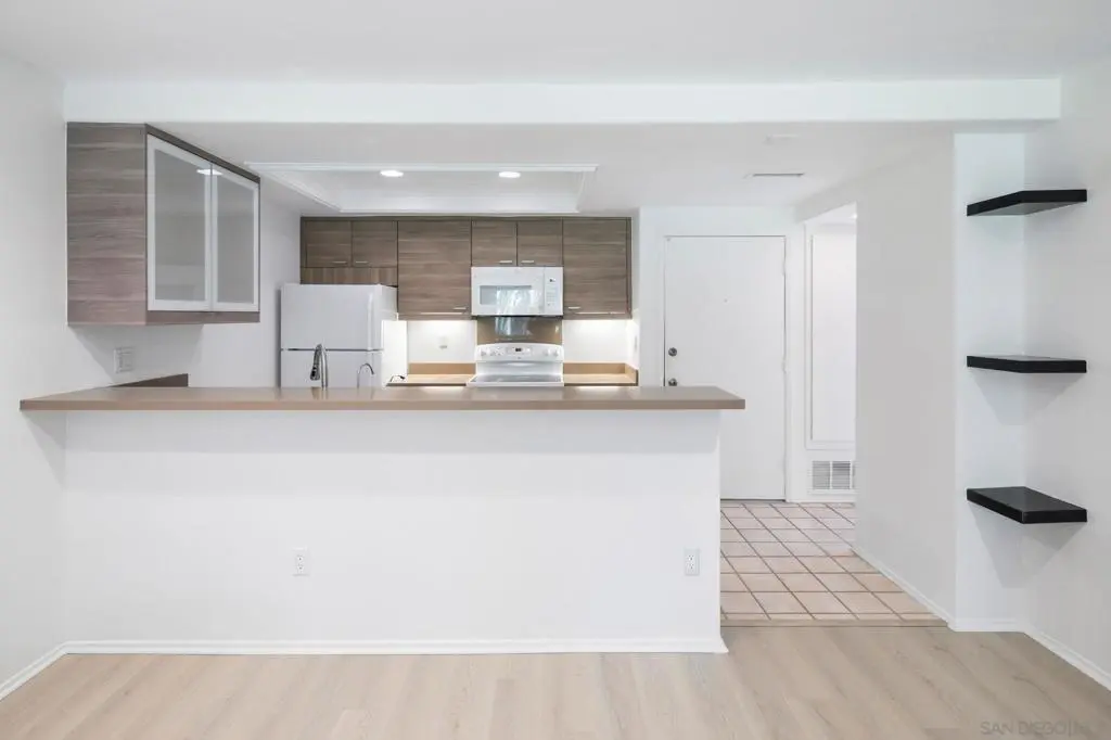 10737 San Diego Mission RD 106, San Diego, CA — listing photo 1