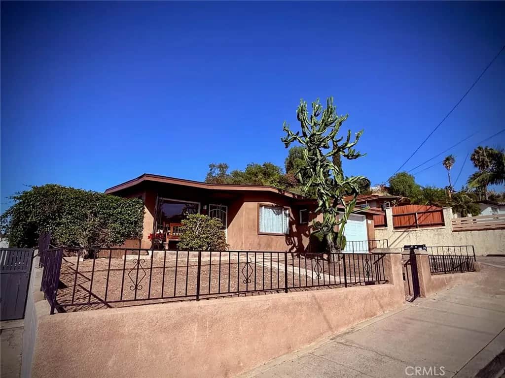 3935 Gayle, San Diego, CA — listing photo 1