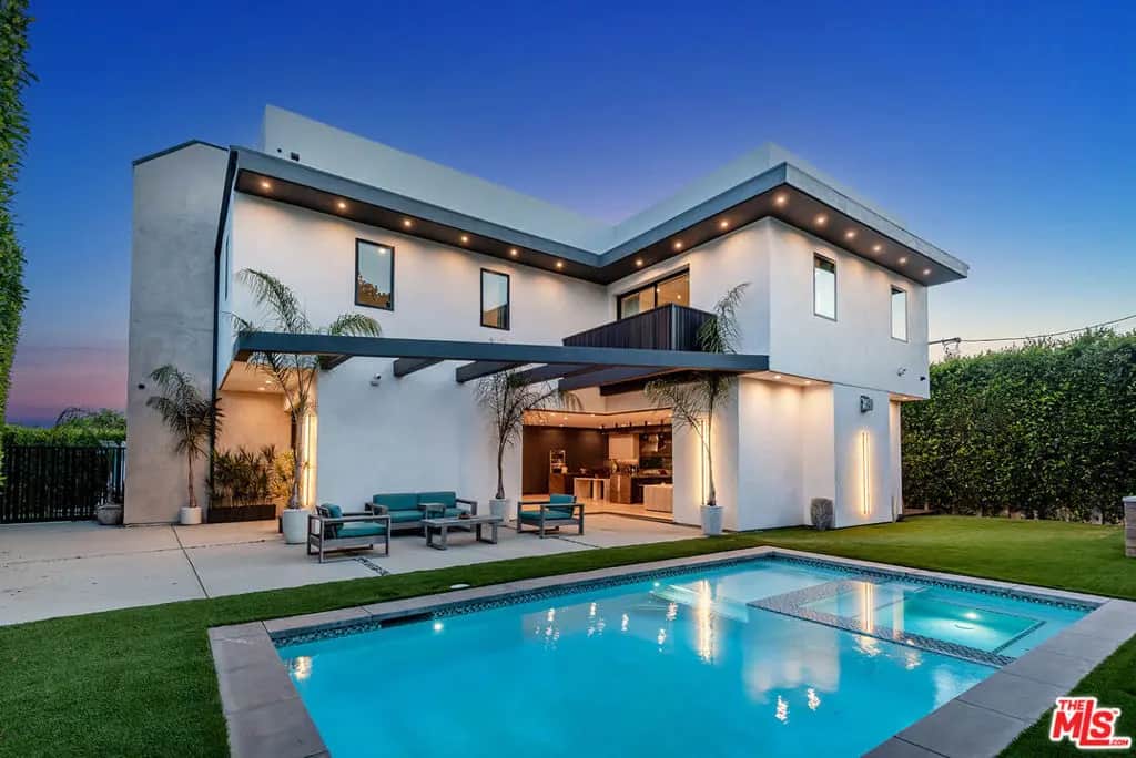 7303 W 89th Street, Los Angeles, CA — listing photo 1
