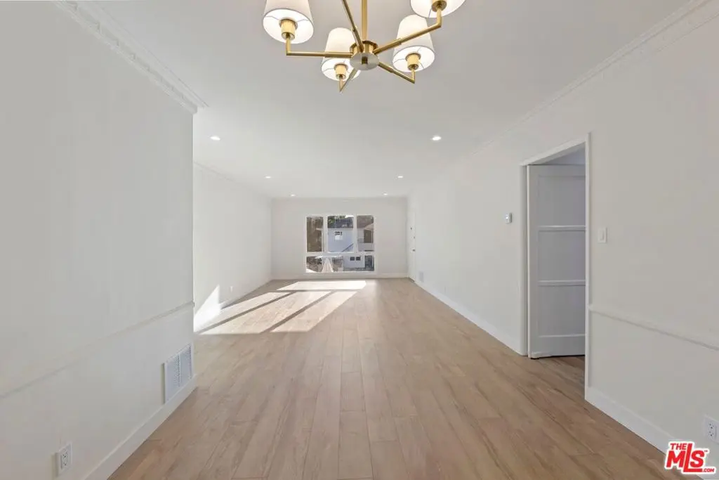 1252 N Crescent Heights 2, West Hollywood, CA — listing photo 1